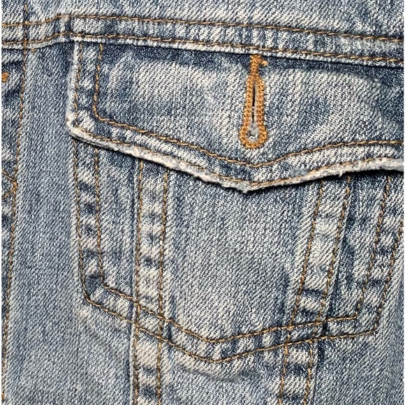 Hot Kiss Jean Jacket light wash size M - Picture 11 of 13
